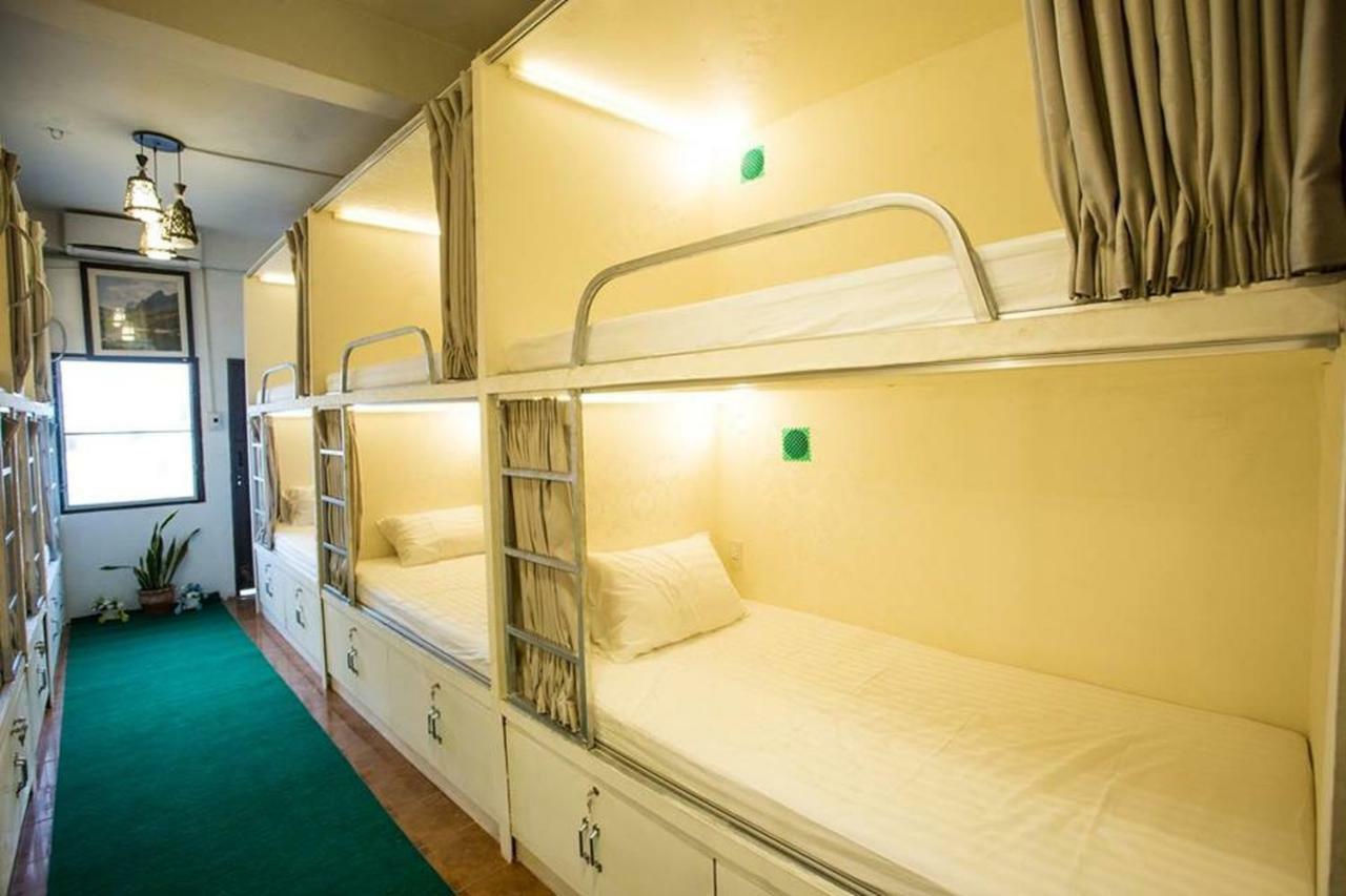 Green Box Capsule Hostel & Hotel В'єнтьян Екстер'єр фото